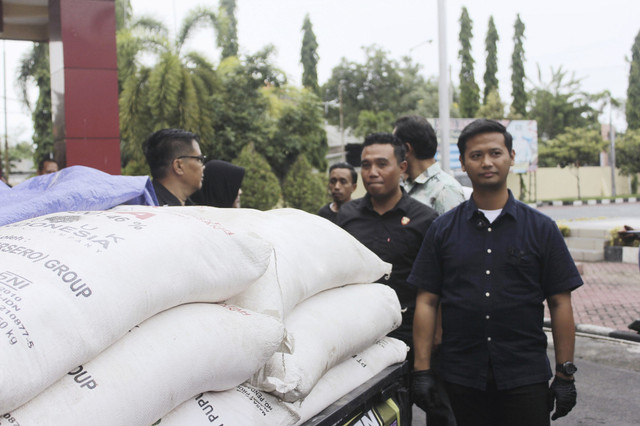 Polres Probolinggo menggagalkan pendistribusian pupuk bersubsidi jenis urea secara ilegal. Foto: Dok. Polres Probolinggo