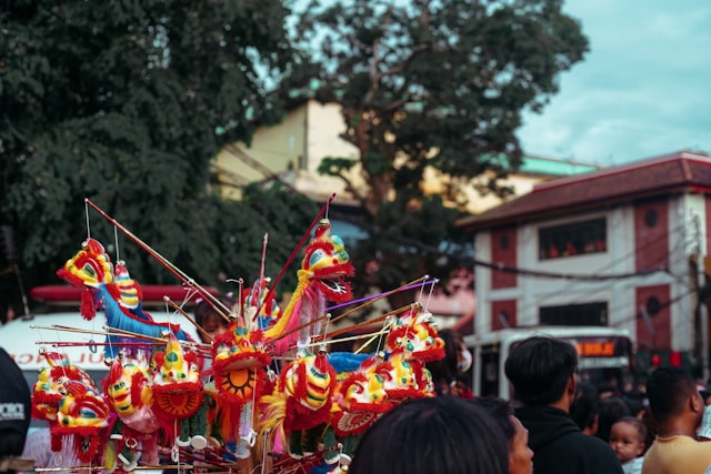 Acara Imlek di Semarang. Foto Hanya Ilustrasi, Bukan Sebenarnya. Sumber Foto: Unsplash.com/Tuhibagus Syarif