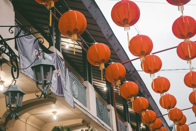 Ucapan Selamat Tahun Baru Imlek dalam Bahasa Mandarin. Foto: Unsplash/Pradamas Gifarry.