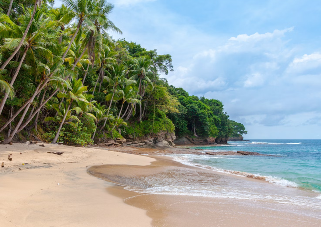 pantai kuripan. Foto Hanya Ilustrasi Bukan Tempat Sebenarnya. Sumber Foto: Unsplash/Rowan Heuvel