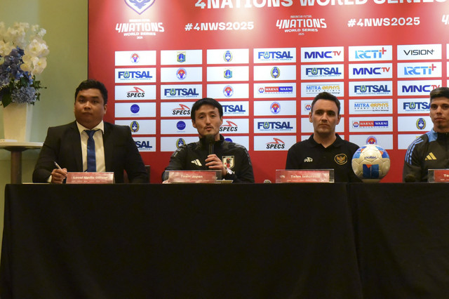 Konferensi pers turnamen uji coba 4 Nations World Series 2025 yang diikuti Timnas Futsal Indonesia, Argentina, Jepang, dan Arab Saudi di Jakarta, Rabu (29/01/2025). Foto: Dok. Federasi Futsal Indonesia (FFI)