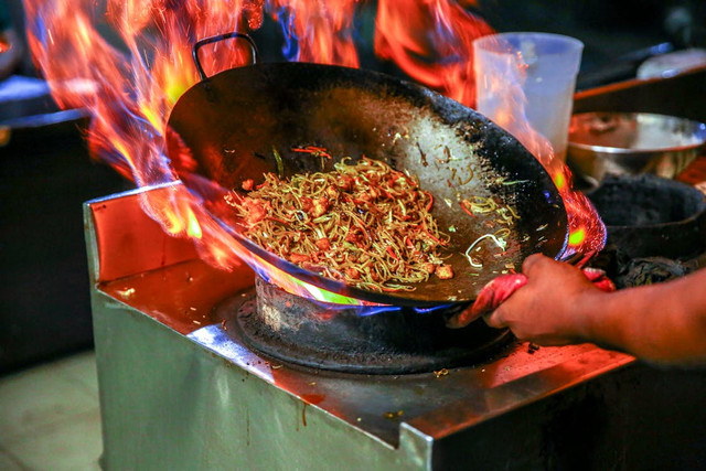 Chinese Food Tangerang. Foto hanya sebagai ilustrasi saja, bukan tempat sebenarnya. Sumber: Pexels/Prince Photos.