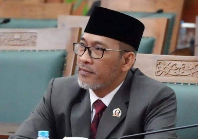 Anggota Komisi IV DPRD Provinsi Kalbar, Arif Joni. DPRD saat ini sudah meminta Kemenhub membuka kembali status Bandara Supadio menjadi bandara internasional. Foto: Dok. Hi!Pontianak