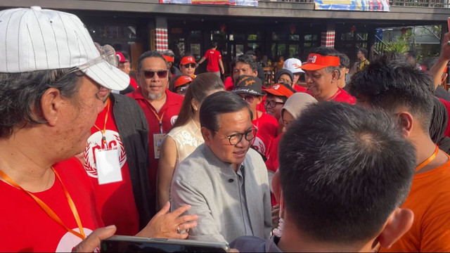 Gubernur Jakarta terpilih, Pramono Anung, menghadiri syukuran kemenangan Pilgub Jakarta 2024, di Jimbaran Resto Ancol, Jakarta Utara, Jumat (31/1/2025). Foto: Fadhil Pramudya/kumparan