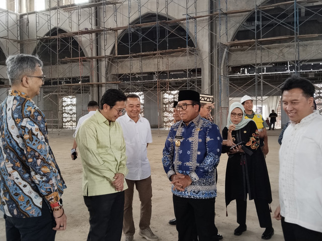 Pj Gubernur Lampung, Samsudin saat meninjau progres pembangunan Masjid Raya Al-Bakrie | Foto : Eka Febriani / Lampung Geh