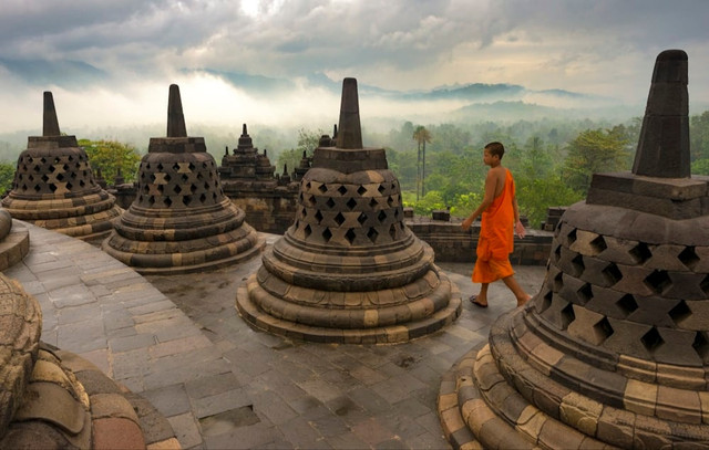 Ilustrasi Harga Tiket Masuk Candi Borobudur 2025  Sumber Unsplash/Alain Bonnardeaux