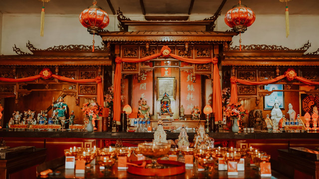 Sejarah Vihara Buddhagaya Watugong Semarang. Foto Hanya Ilustrasi, Bukan Sebenarnya. Sumber Foto: Unsplash.com/Heqi Valiansyah