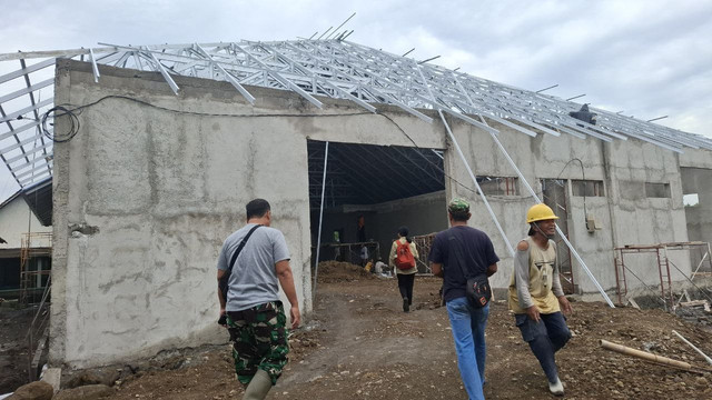 Progres pembangunan dapur umum untuk program Makan Bergizi Gratis (MBG) di Kapanewon Sanden, Bantul. (Foto: Olive)