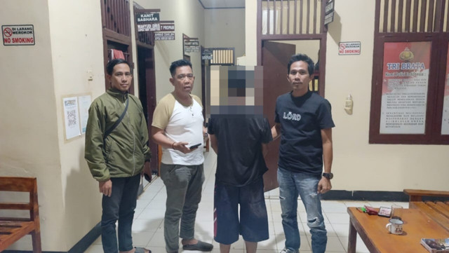 Ayah kandung yang perkosa anaknya berhasil diamankan. | Foto: Dok Humas Polres Way Kanan