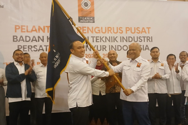 Acara pelantikan Ketua Badan Kejuruan Teknik Industri (BKTI) Persatuan Insiyur Indonesia (PII) 2024-2027 dan diskusi "Hilirisasi & Produktivitas Industri, Membangun Indonesia Emas" di Hotel JS Luwansa, Jakarta, Jumat (31/1/2025). Foto: Dok. Istimewa