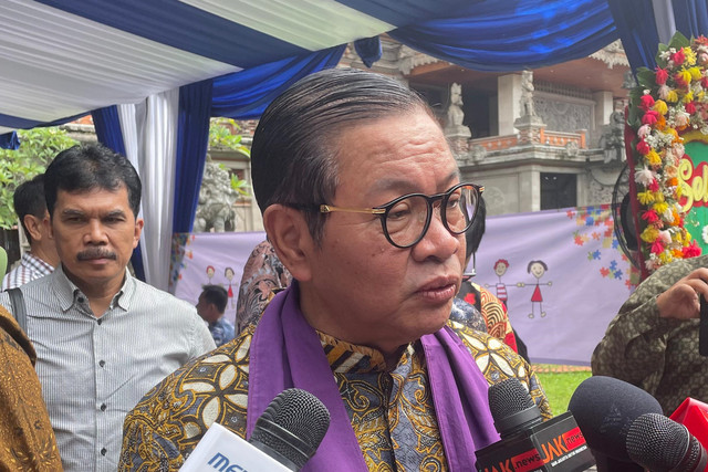 Gubernur Jakarta terpilih Pramono Anung usai menghadiri ulang tahun Sekolah Luar Biasa (SLB) Pelita Hati di Museum Indonesia, Cipayung, Jakarta Timur, Minggu (2/2/2025). Foto: Fadhil Pramudya/kumparan