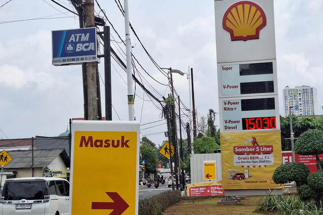 Papan informasi stok SBBM di SPBU Shell Lenteng Agung, Jakarta, Minggu (2/2/2025). Foto: Argya D. Maheswara/kumparan 