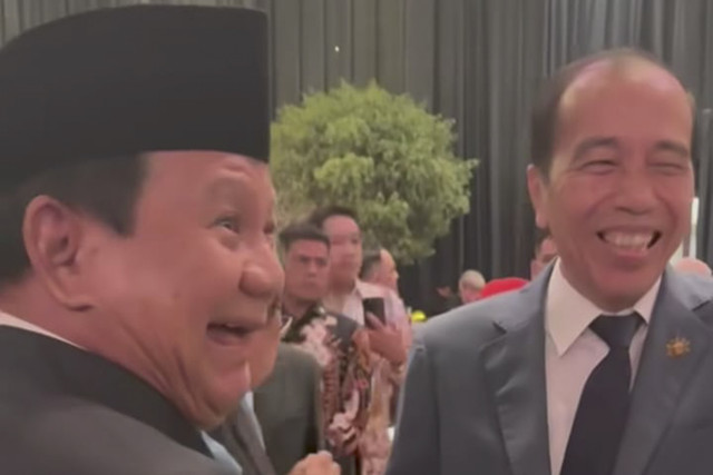 Presiden ke-7 RI Jokowi bertemu dengan Presiden RI Prabowo Subianto di pernikahan Rasyid Rajasa dan Tamara Kalla, di Hotel Ritz-Carlton, Sabtu (1/2/2025). Foto: Instagram/ @jokowi