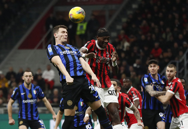 Milan vs Inter di Liga Italia. Foto: Alessandro Garofalo/REUTERS