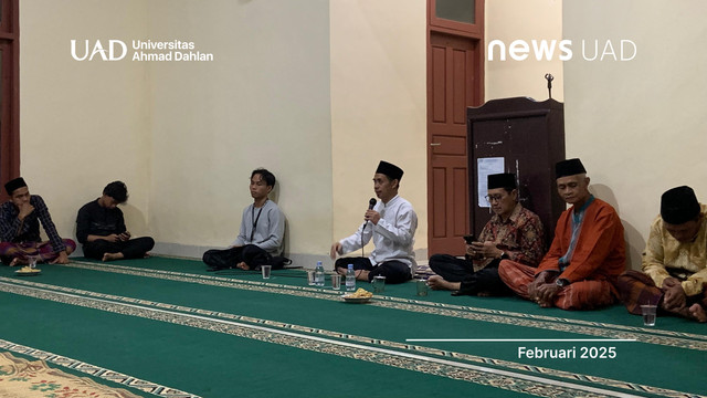 Pengajian Isra Mi’raj di Masjid Wotawati, Pucung, Gunung Kidul oleh KKN UAD (Dok. KKN Unit XIV.B3)