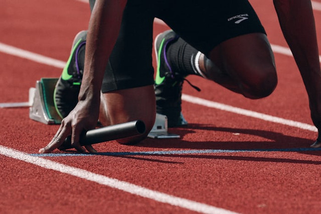 Malang Night Run 2025 (Foto hanya ilustrasi, bukan event sebenarnya) Sumber: unsplash/ Braden Collum