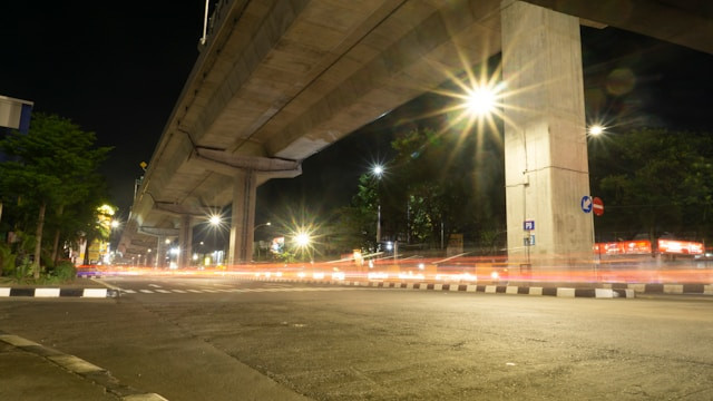 Tarif Tol Bandung-Semarang Via Cisumdawu. Foto Hanya Ilustrasi, Bukan Sebenarnya. Sumber Foto: Unsplash.com/Madrosah Sunnah