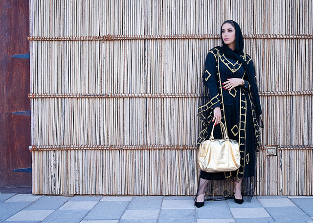 Rekomendasi Dress Lebaran 2025. Foto: Pexels/The Lazy Artist Gallery