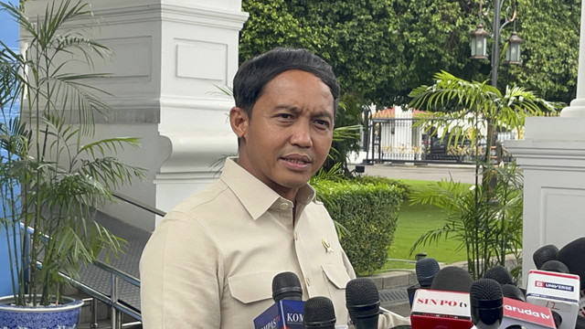 Menteri Kehutanan Raja Juli Antoni usai bertemu Presiden Prabowo Subianto di Kompleks Istana Kepresidenan, Jakarta, Senin (3/2/2025). Foto: Zamachsyari/kumparan