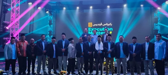 Rektor Universitas Islam Negeri (UIN) Fatmawati Sukarno Bengkulu, Prof. Dr. KH. Zulkarnain, M.Pd., menghadiri Rapat Kerja Nasional (Rakernas) 2025 yang diselenggarakan oleh Direktorat Jenderal Pendidikan Islam Kementerian Agama di Jakarta. Acara yang bertemakan “Execution Matters! Beres Ya” ini resmi dibuka oleh Menteri Agama, Nasaruddin Umar, pada Selasa