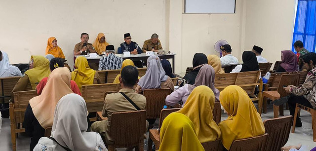 Audiensi antara SMAN 1 Mempawah Hilir dengan orang tua siswa. Foto: M. Zain/Hi!Pontianak