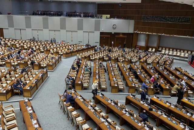 Suasana rapat paripurna DPR di Kompleks Parlemen, Senayan, Jakarta, Selasa (4/2/2025). Foto: Luthfi Humam/kumparan