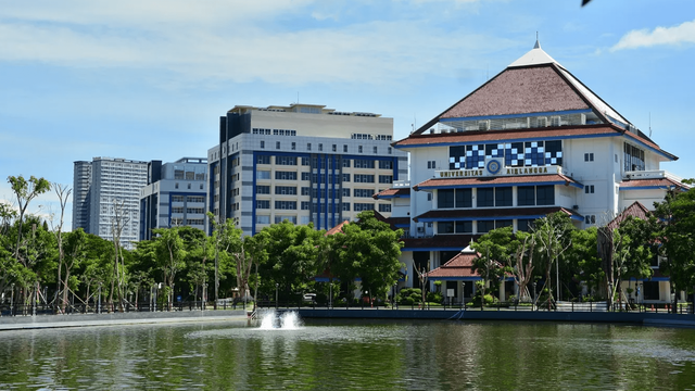 Universitas Airlangga (UNAIR) adalah salah satu perguruan tinggi negeri terkemuka di Indonesia yang berlokasi di Surabaya, Jawa Timur. Foto: Universitas Airlangga