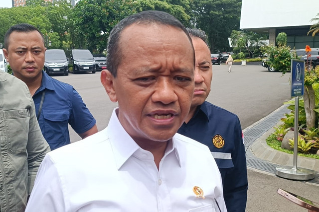 Menteri ESDM Bahlil Lahadalia di Kompleks Istana Kepresidenan, Jakarta Pusat, Selasa (4/2/2025). Foto: Zamachsyari/kumparan