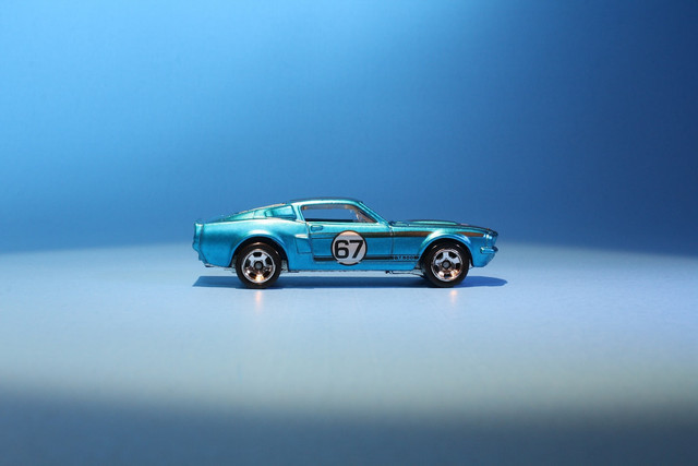 Ilustrasi tips memilih mobil hot wheels untuk balap, foto: unsplash/Alex Zabavsky