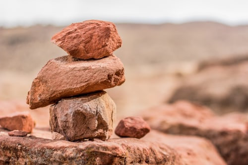  Ilustrasi Contoh Batuan Sedimen Unsplash/Artem Kniaz