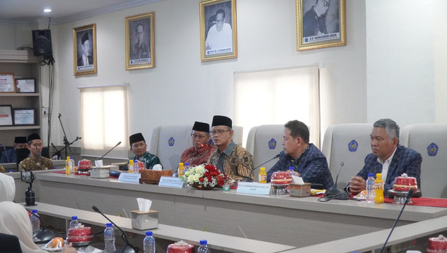 Ketua Umum Pimpinan Pusat Muhammadiyah Prof Haedar Nashir MSi saat membawakan Kuliah Tamu di Universitas Muhammadiyah (Unismuh) Makassar, selasa, 04 Februari 2025