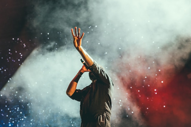 Kapan konser Green Day di Indonesia, foto hanya ilustrasi, bukan konser yang sebenarnya: Unsplash/Austin Neill