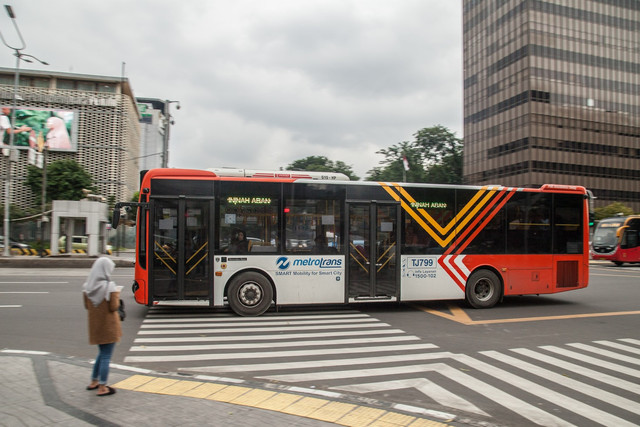 Rute TransJakarta 7A. Foto hanya sebagai ilustrasi saja. Sumber: Unsplash/Kristian Tandjung.