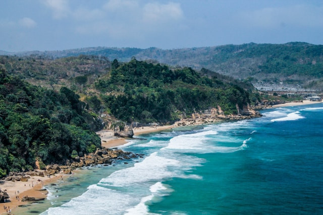 Pantai Taman Ayu Nganteb. Foto hanya ilustrasi, bukan tempat sebenarnya. Sumber: Unsplash/Nuril Ahsan