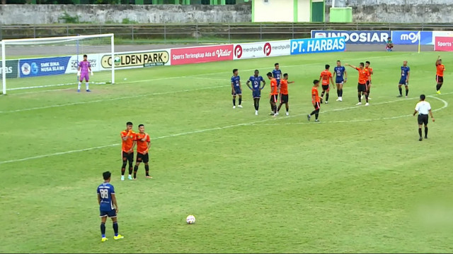 Pertandingan antara Persekat Tegal melawan Persibo Bojonegoro, di Stadion Tri Sanja, Tegal. Rabu (05/02/2025). (Aset: Istimewa)