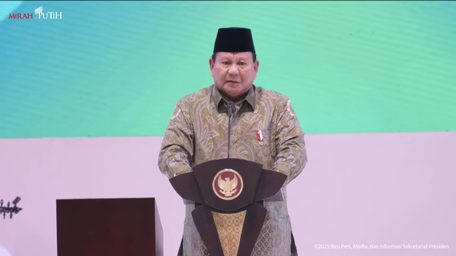 Presiden Prabowo Subianto memberikan sambutan pada Harlah ke-102 Nahdlatul Ulama (NU) di Istora Senayan, Jakarta, Rabu (5/2/2025). Foto: YouTube/ Sekretariat Presiden