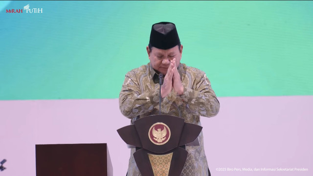 Presiden Prabowo Subianto memberikan sambutan pada Harlah ke-102 Nahdlatul Ulama (NU) di Istora Senayan, Jakarta, Rabu (5/2/2025). Foto: YouTube/ Sekretariat Presiden