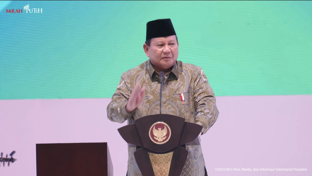 Presiden Prabowo Subianto memberikan sambutan pada Harlah ke-102 Nahdlatul Ulama (NU) di Istora Senayan, Jakarta, Rabu (5/2/2025). Foto: YouTube/ Sekretariat Presiden