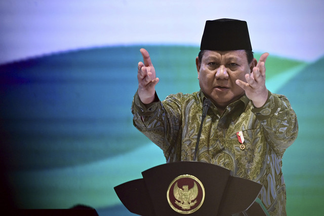 Presiden Republik Indonesia Prabowo Subianto dalam acara puncak peringatan Hari Lahir (Harlah) ke-102 NU di Istora Senayan, Jakarta, Rabu (5/2/2025). Foto: Cahyo/Biro Pers Sekretariat Presiden