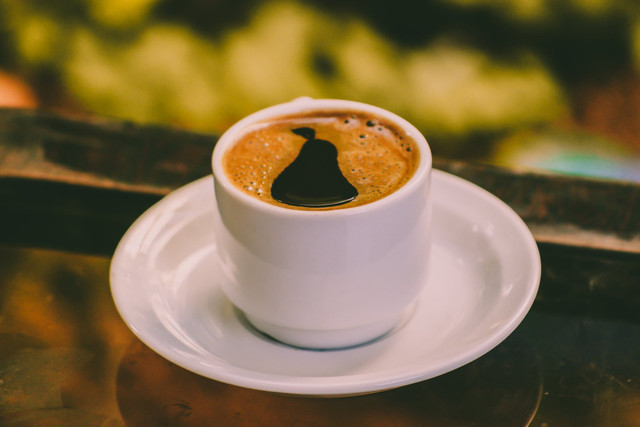 Ilustrasi rekomendasi kopi hitam yang enak. Foto: Pexels.com/Samer Daboul