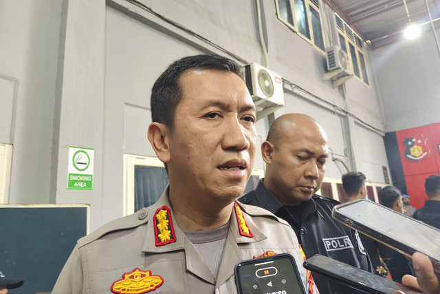 Kapolresta Yogyakarta Kombes Pol Aditya Surya Dharma di kantornya, Kamis (6/2/2025). Foto: Arfiansyah Panji Purnandaru/kumparan