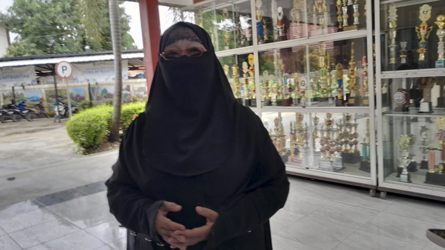 Kepala SMAN 4 Karawang, Dida Siti Saadah. Foto: kumparan