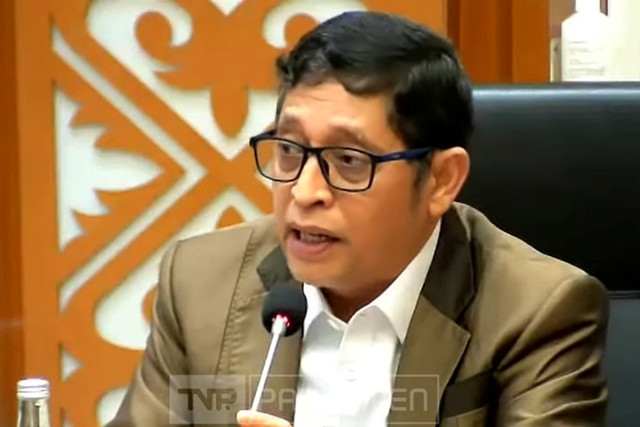 Ketua Baleg DPR Bob Hasan memimpin rapat pleno membahas penugasan RUU oleh Pimpinan DPR di Kompleks Parlemen, Jakarta, Kamis (6/2/2025).  Foto: Youtube/ TVR Parlemen