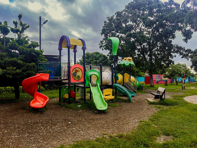 Depok Fantasy Land. Foto hanya sebagai ilustrasi, bukan tempat sebenarnya. Sumber foto: Unsplash-Israel Delgado