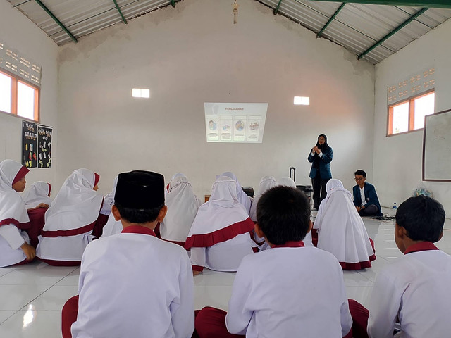 Pemaparan Edukasi Bahaya Listrik Di MI Nurul Huda