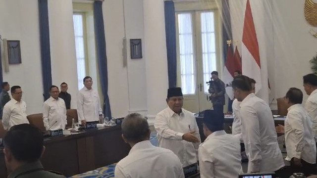 Suasana saat Presiden Prabowo Subianto memimpin sidang Dewan Pertahanan Nasional di Istana Bogor, Jumat (7/2/2025). Foto: Luthfi Humam/kumparan