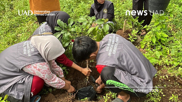 Kegiatan Urban Farming KKN UAD di Kapanewon Pandak (Dok. KKN UAD)