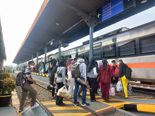 Tiket KA Rajabasa untuk Mudik Lebaran 2025 Sudah Bisa Dipesan, Catat Jadwalnya
