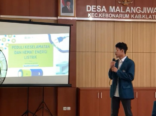 Pelaksanaan kegiatan sosialiasi keselamatan dan hemat listrik