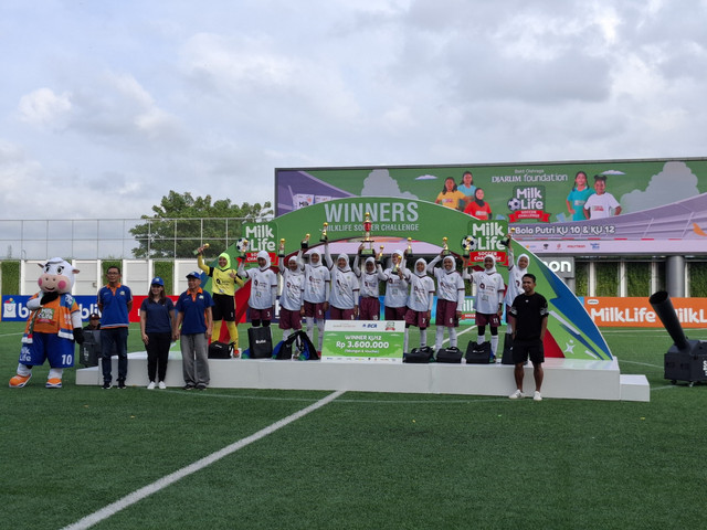 SDUT Bumi Kartika Jepara juara U-12 MilkLife Soccer Challenge Kudus 2025. Foto: Tio Ridwan/kumparan